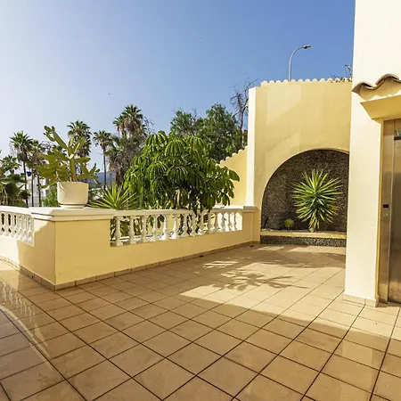 Marbella 别墅 *