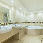 Vila Marbella *
