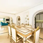 Marbella 别墅 *