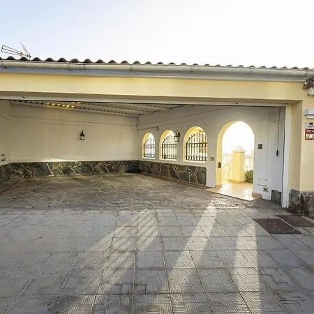 Вілла Marbella Адехе